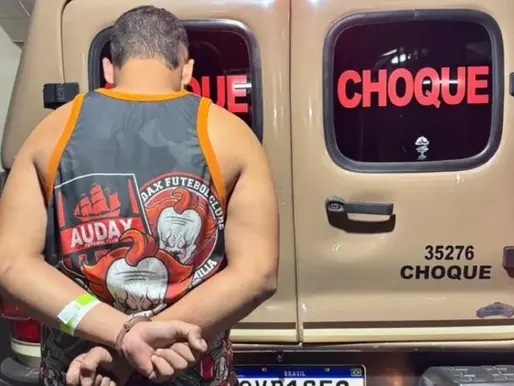 Polícia Militar detém membro da Máfia Azul condenado por ataque a ônibus que resultou na morte de atleticano