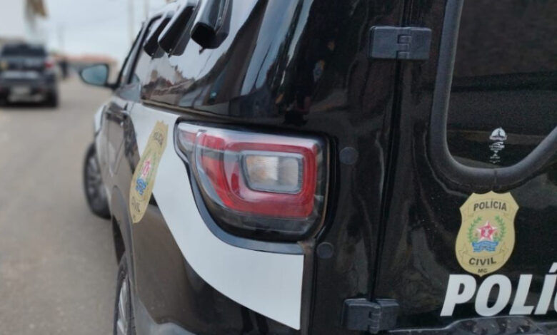 Homem Indiciado por Extorsão Sexual Após Gravar Mulher Pelada e Chantagear Filha com Vídeos Íntimos