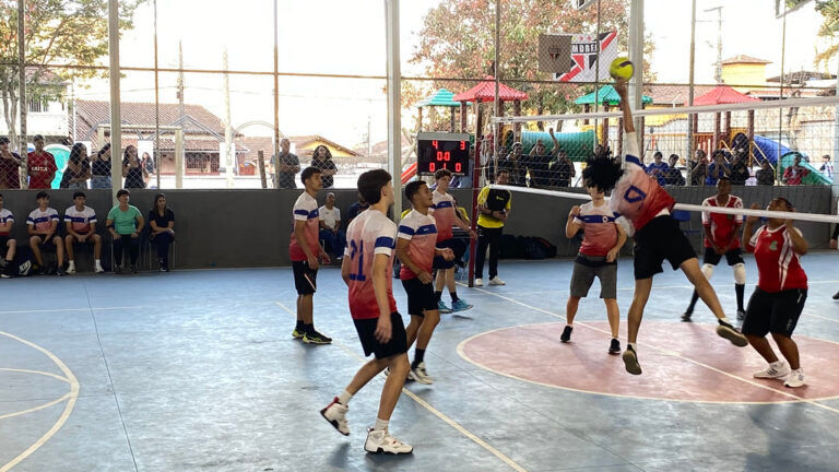 Fase final dos Jogos Escolares de Mariana movimenta atletas com novidades e finais emocionantes