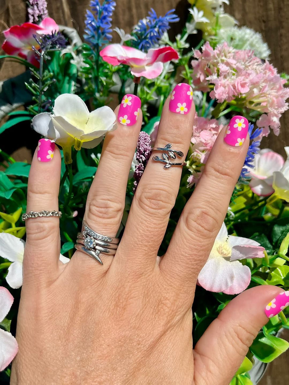 Thumbnail: Daisy Delights