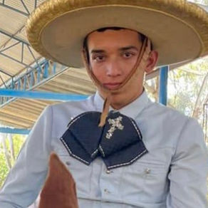 Joven patzcuarense Primer Lugar en el récord nacional de charro completo categoría infantil