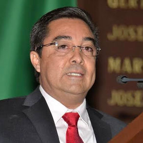 Atacan a balazos a ex diputado del PRI en Apatzingán, salía de evento del partido