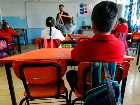 Asigna SEE nuevos docentes a más de 260 escuelas de Michoacán