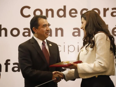 Entrega 76 Legislatura Medalla al Mérito Docente 2025 al doctor Rafael Lara Hernández