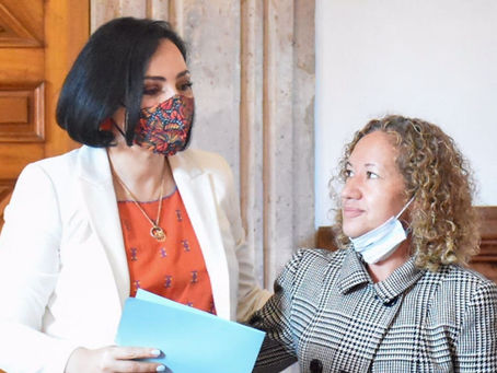Familia de Jessica G. entrega iniciativa al Congreso que busca sentencia vitalicia a feminicidas
