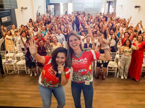 Daniela De Los Santos celebra el Día del Maestro: compromiso firme con la educación en el Distrito 17