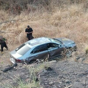 Localizan a mujer sin vida en su automóvil, estaba reportada como desaparecida