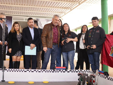 Cecytem cuenta con tecnología de robótica más completa a nivel nacional: Bedolla