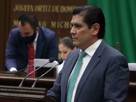 Propone Ernesto Núñez reconocimiento Manuel Buendía para periodistas de Michoacán