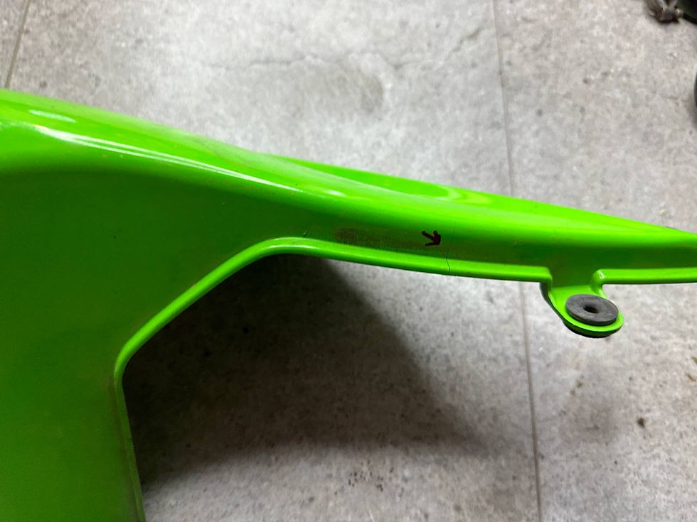 Miniatura: Пластик  зад Kawasaki Ninja 250r, 08-12 92161-0489B