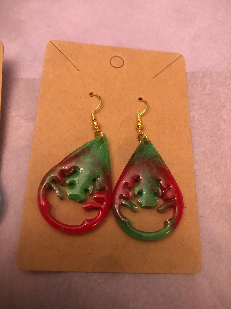 Thumbnail: Reindeer with tiny head earrings
