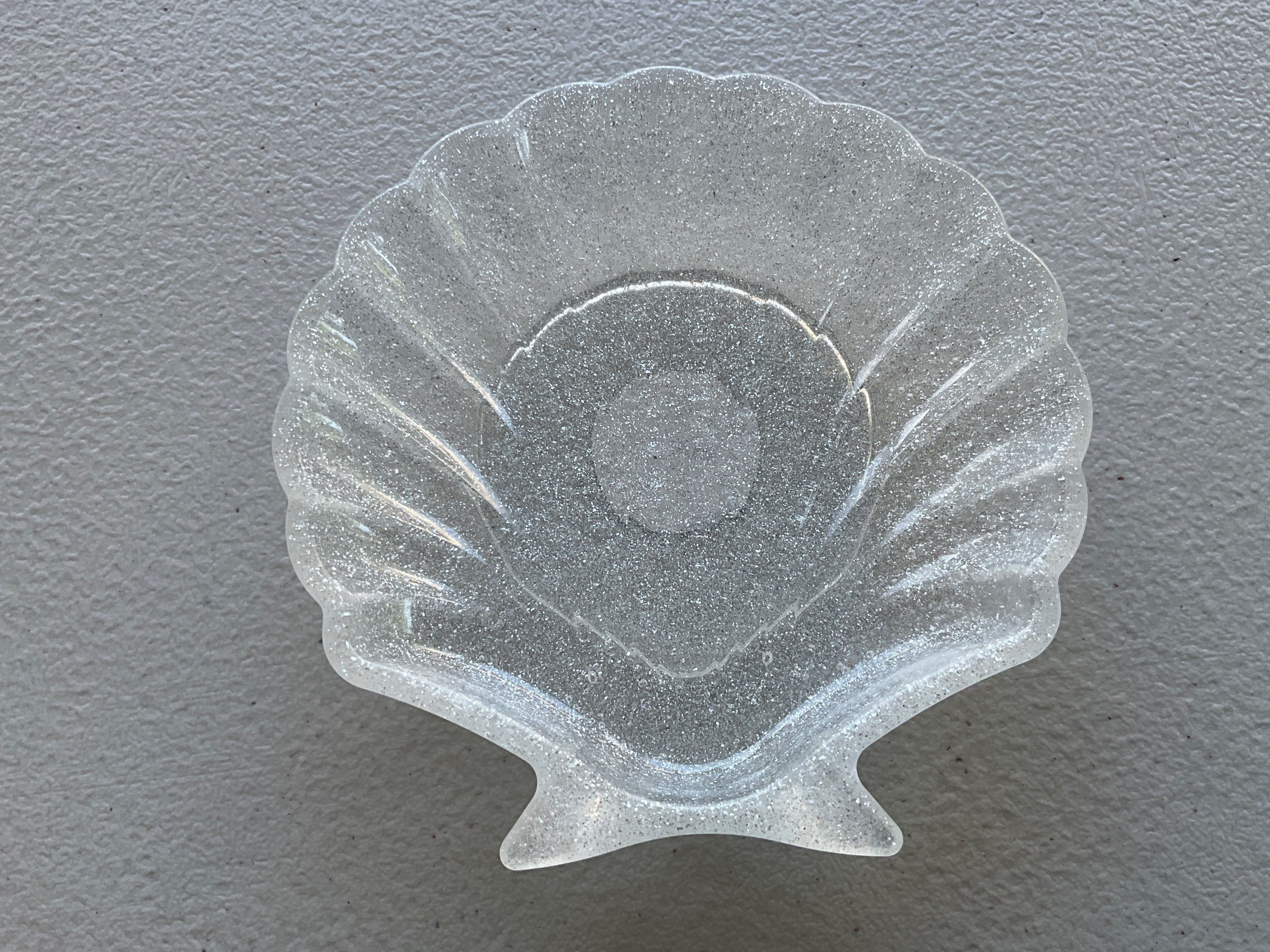 Clear Glitter Sea Shell Bowl for Nicknacks or Jewelry