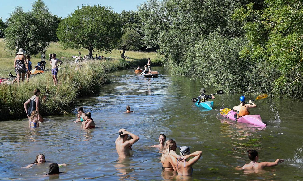 CAMBRIDGE: Grantchester Meadows Walk & Swim (or Just Chill!) 