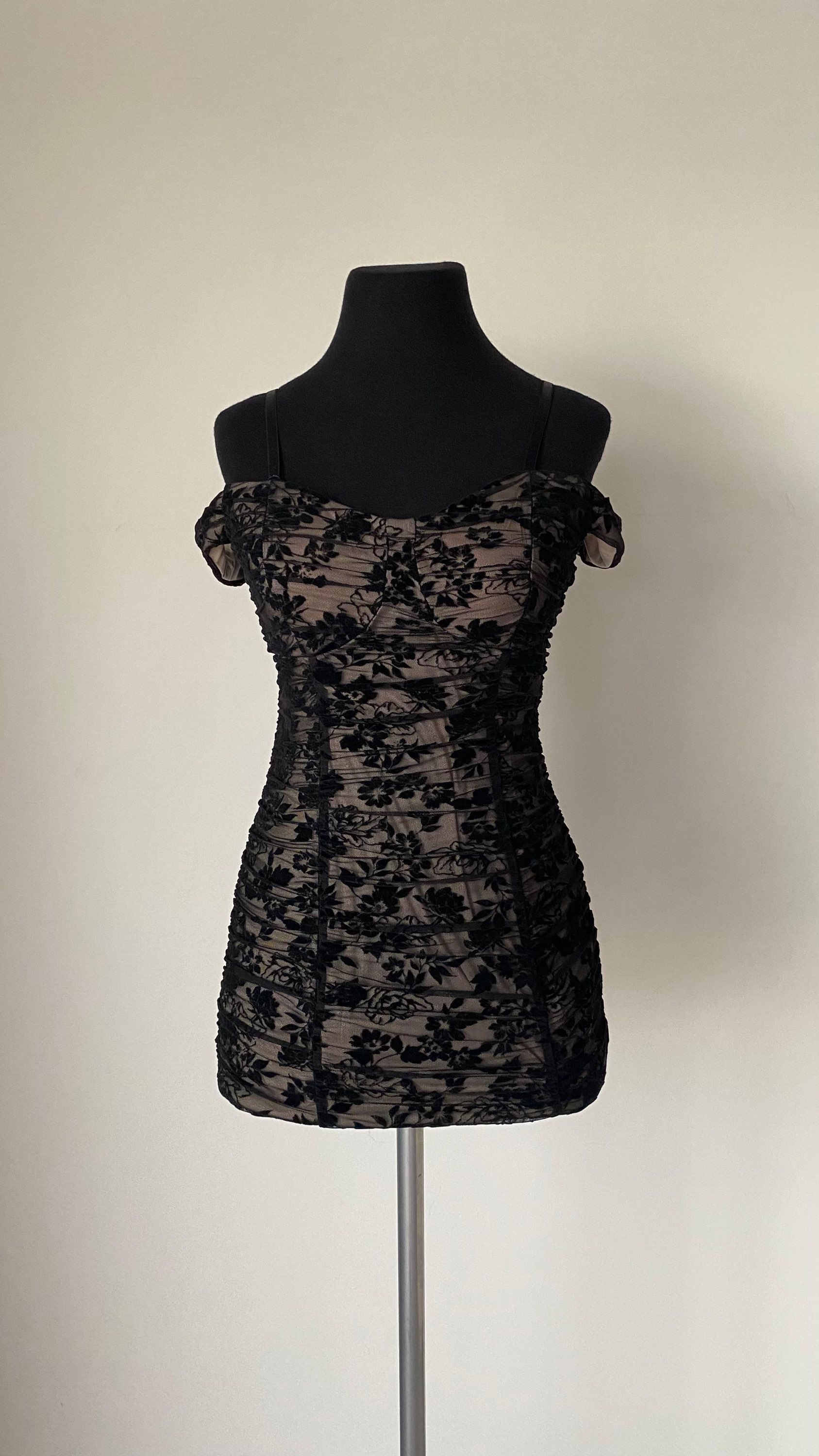 Vestido Midnight Elegance