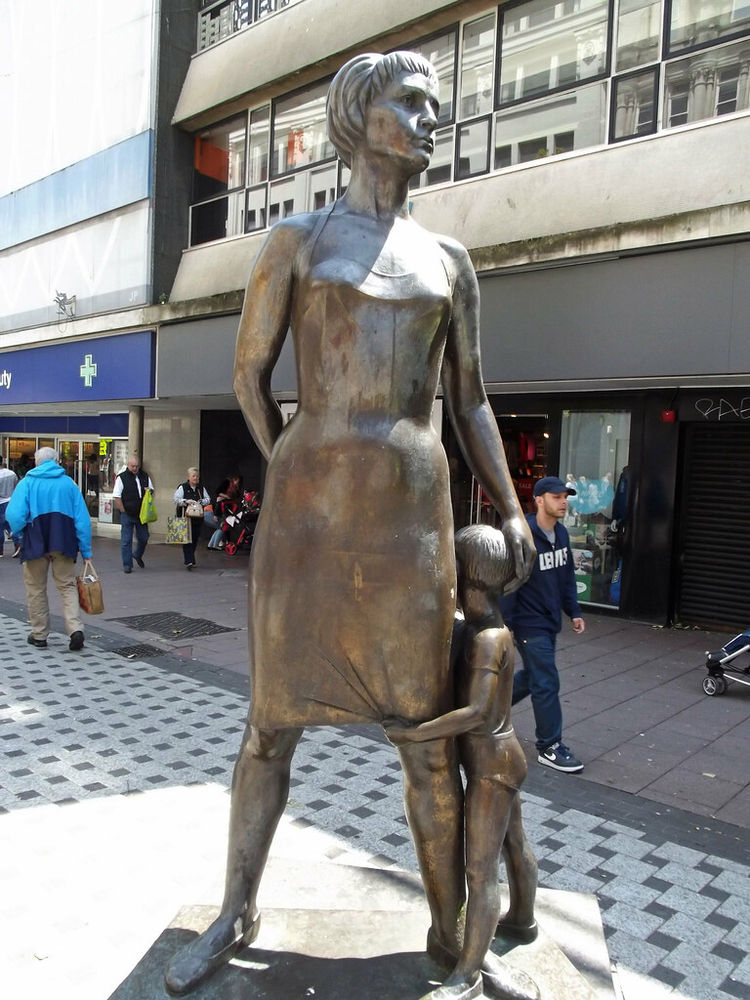 5 Lesser Known Statues & Sculptures of Cardiff