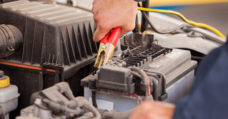 IF YOUR CAR BATTERY WON’T HOLD A CHARGE, TRY THESE 4 STEPS