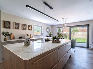 You can hire the best property photographer in the business.    They can have an incredible eye for detail, understand exactly how to use natural light, know the strongest angles and have all the technical expertise needed to photograph a property beautifully.    But there is one thing even the best photographer can’t do:  They can’t photograph what isn’t there.