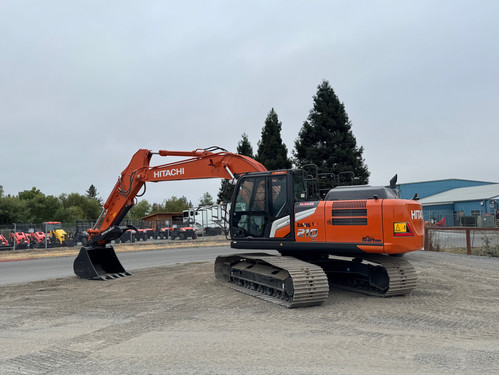 Hitachi ZX210LC-7H Excavator 50,927 Lbs. 164 HP w/coupler & 3