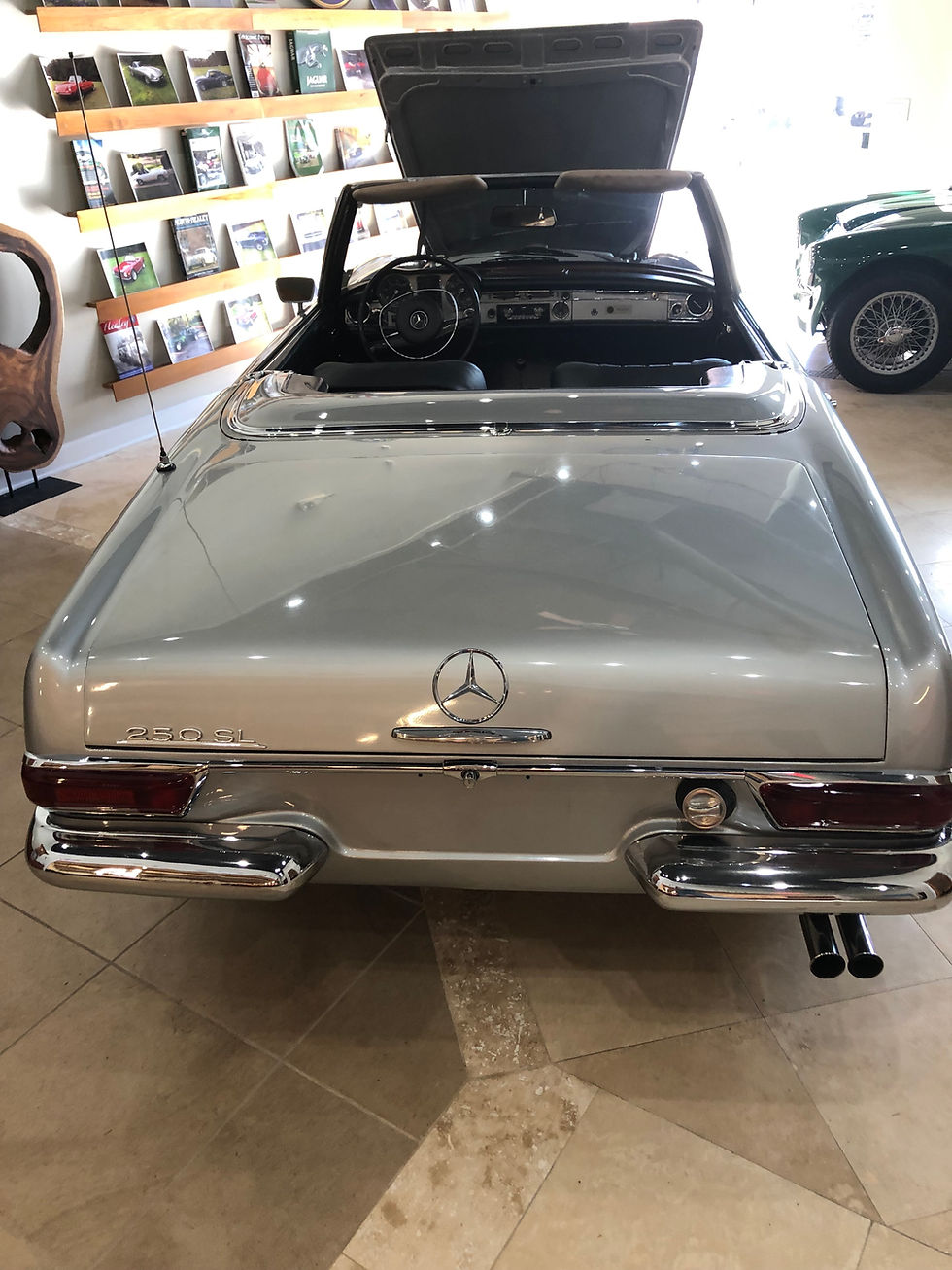 Thumbnail: 1968 Mercedes-Benz 250 SL Pagoda Roadster