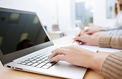 Laptop Writing