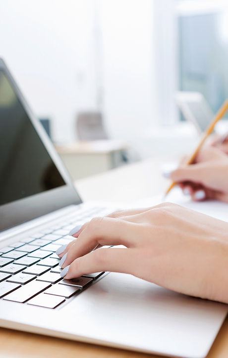 Laptop Writing