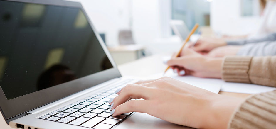 Laptop Writing