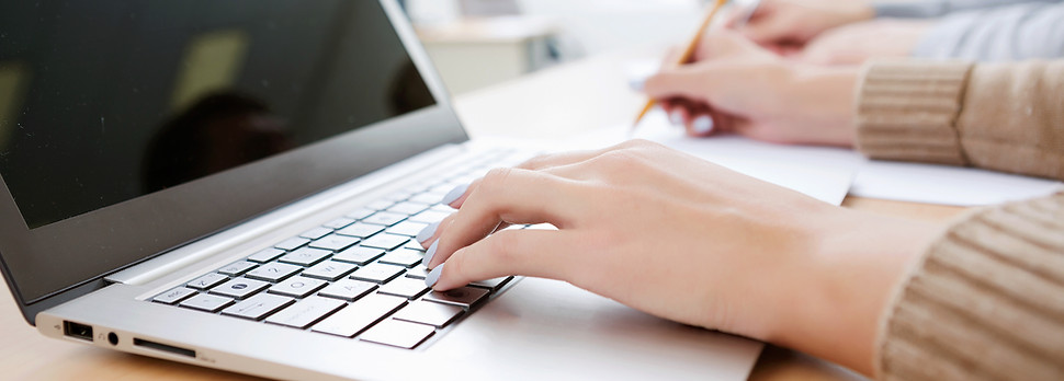 Laptop Writing