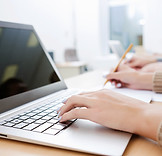 Laptop-Schreiben