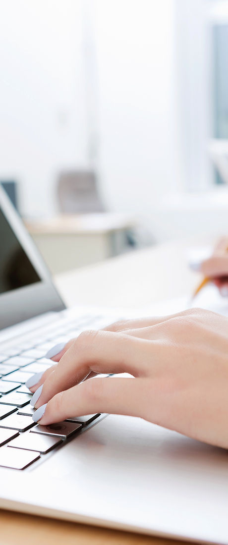 Laptop Writing