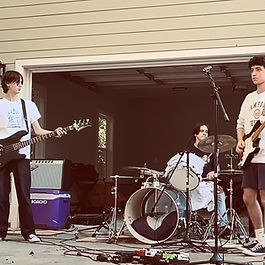 The Speax are a blues & psychedelic rock-influenced power trio who met through Nuçis Space’s Camp Amped program, mostly original material.