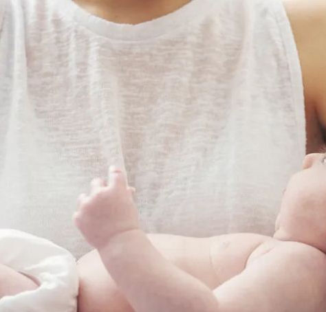 तलाक के बाद नहीं हो रही थी शादी तो पत्नी ने बेच दिया अपना पुत्र, पूर्व पति को भनक तक नहीं लगी