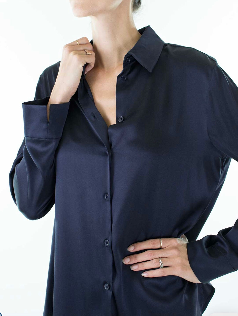 Miniatura: MAX MARA LEISURE  Camicia in raso di seta stretch blu navy T. 42