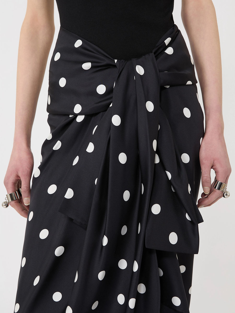 Miniatura: SPORTMAX Gonna con nodo in twill di seta nero T. 42