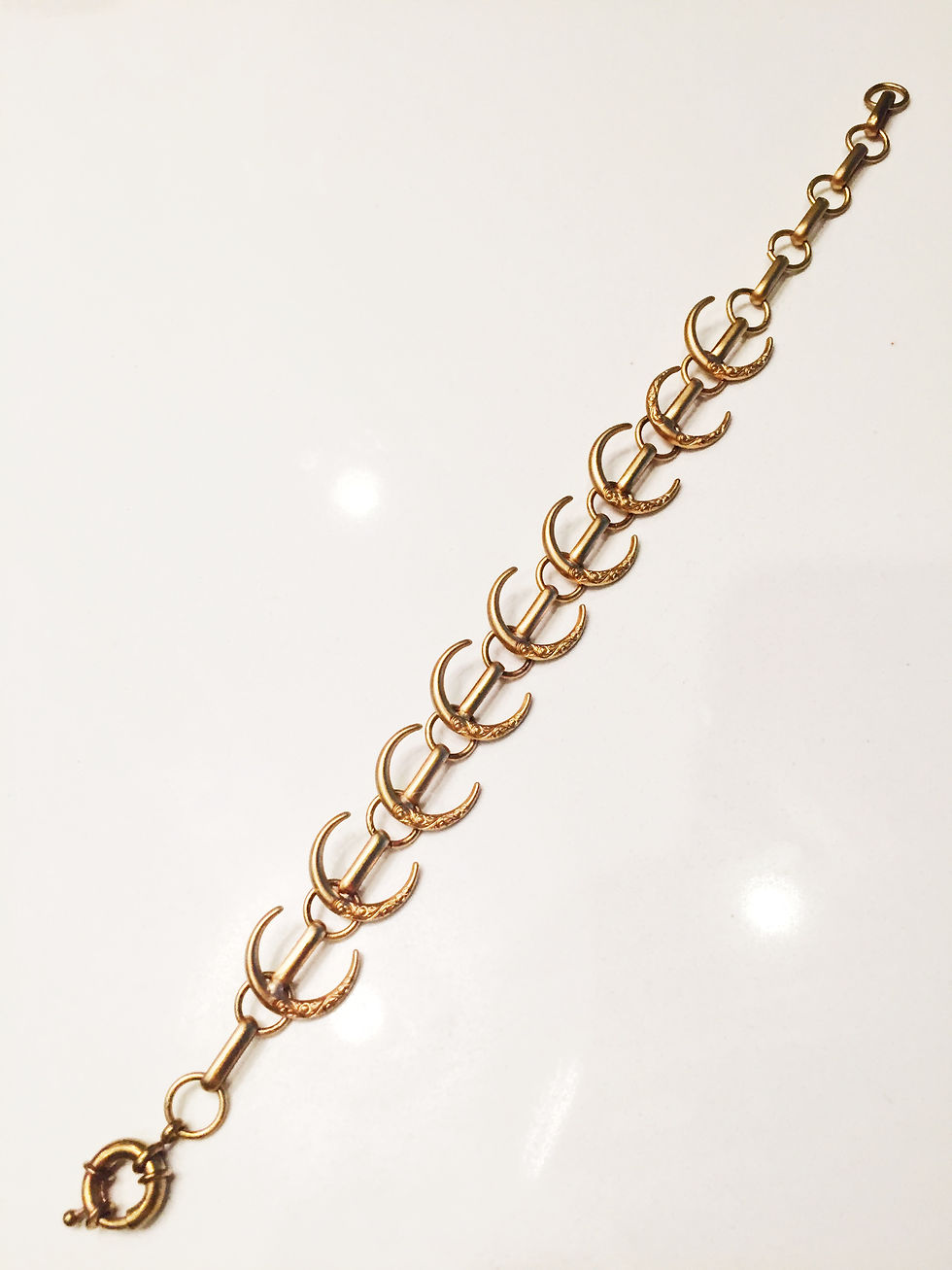 Luna Choker