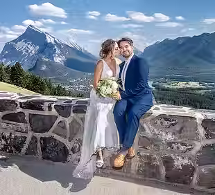 Newly married couple in Banff National Park 