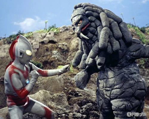 Dangar vs Ultraman Jack