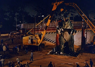 Gorgo in London Circus