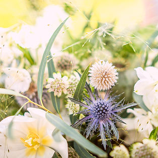 a photo of beautiful wedding flowers