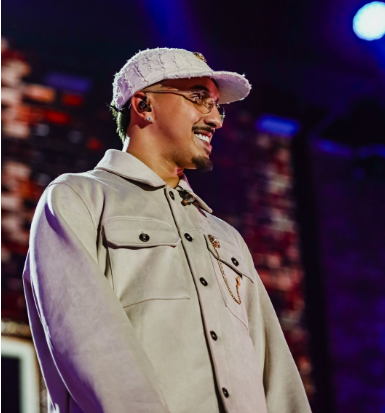 Delacruz volta ao Rio com turnê “Vinho” no Espaço Hall