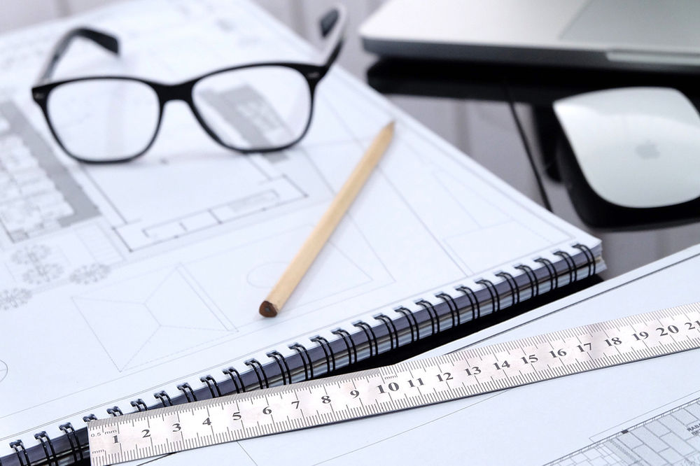 Arsitek Bekerja Remote