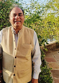 Dr Giriraj Vyas.jpeg