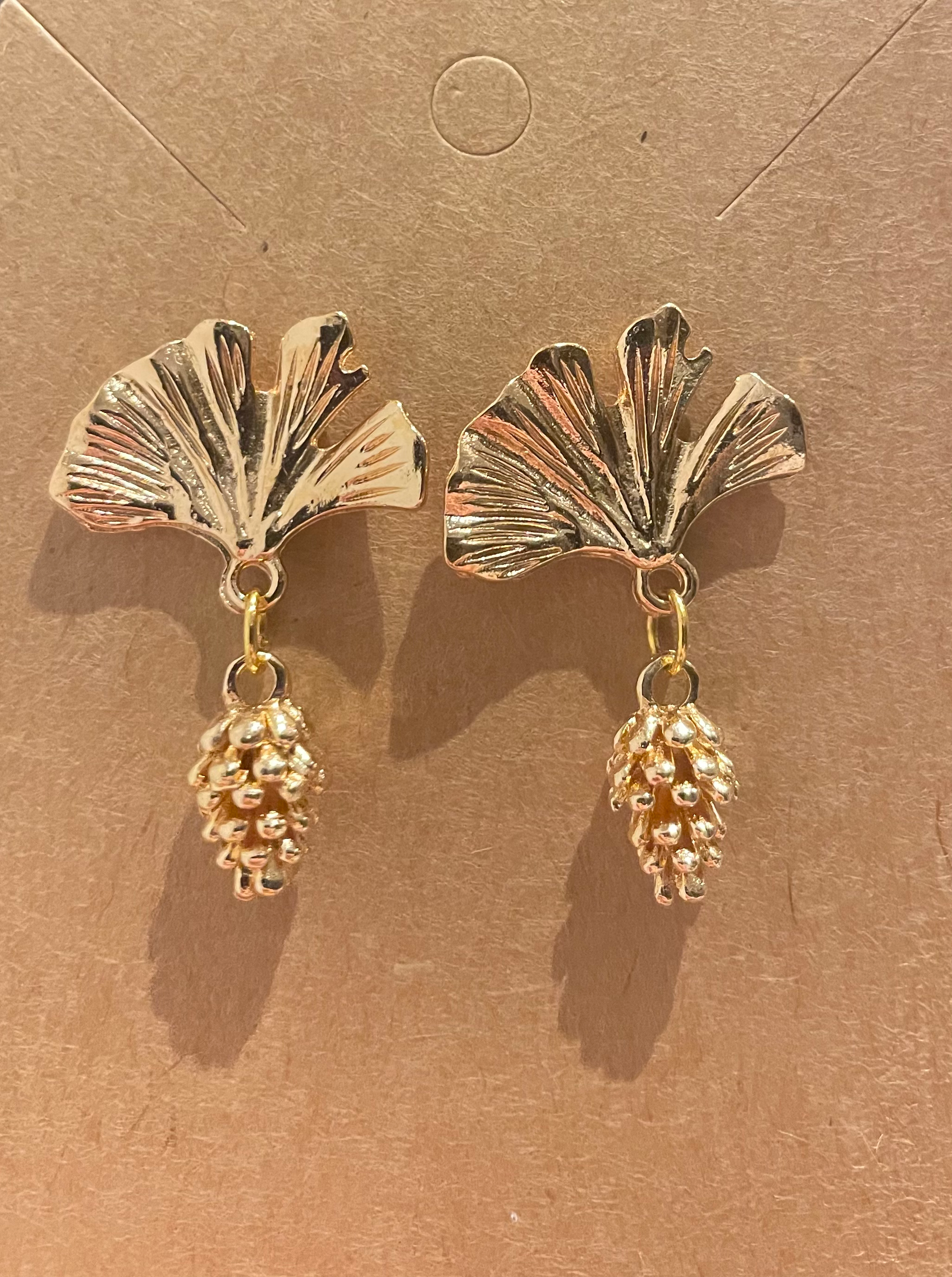 Boucles d’oreilles,   Earrings 