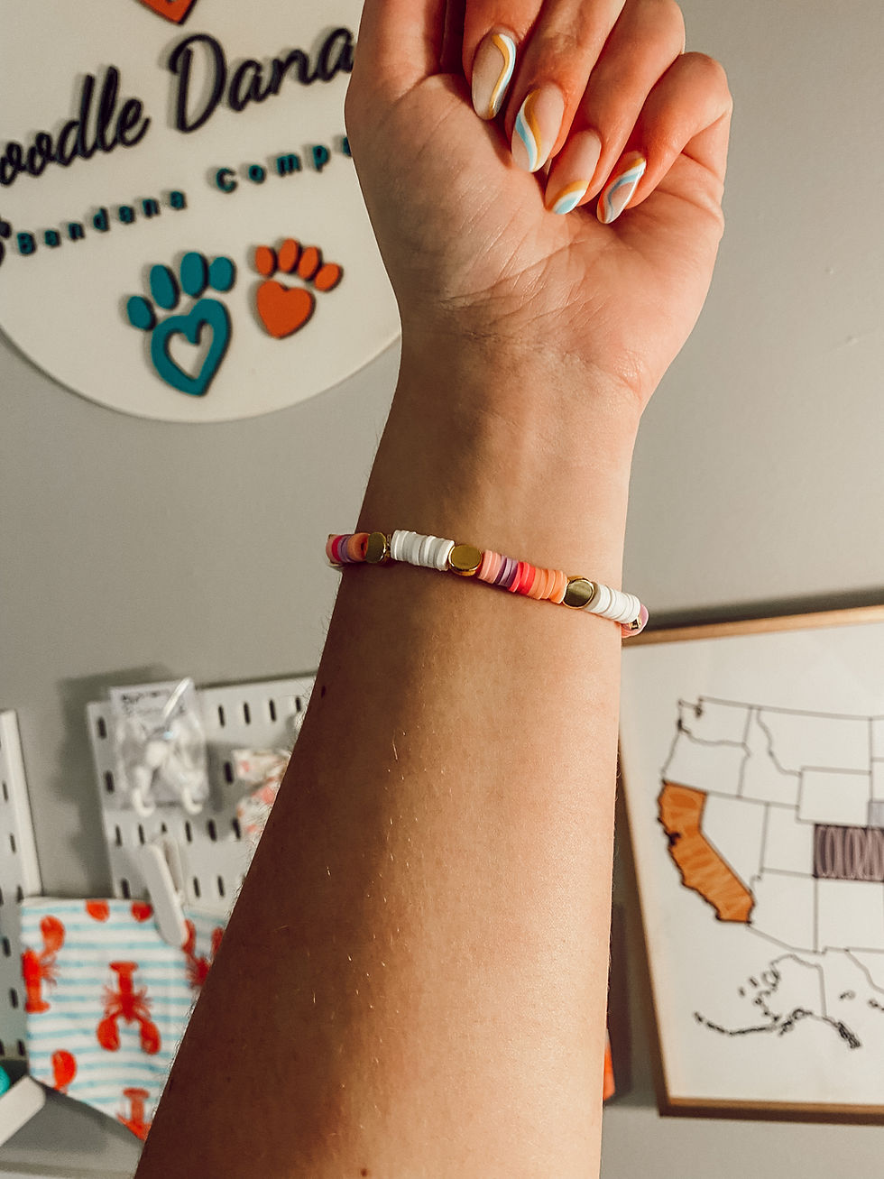 Thumbnail: Dog Mom Bracelet 
