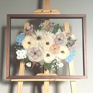 Frame - The Float; Style - Bouquet