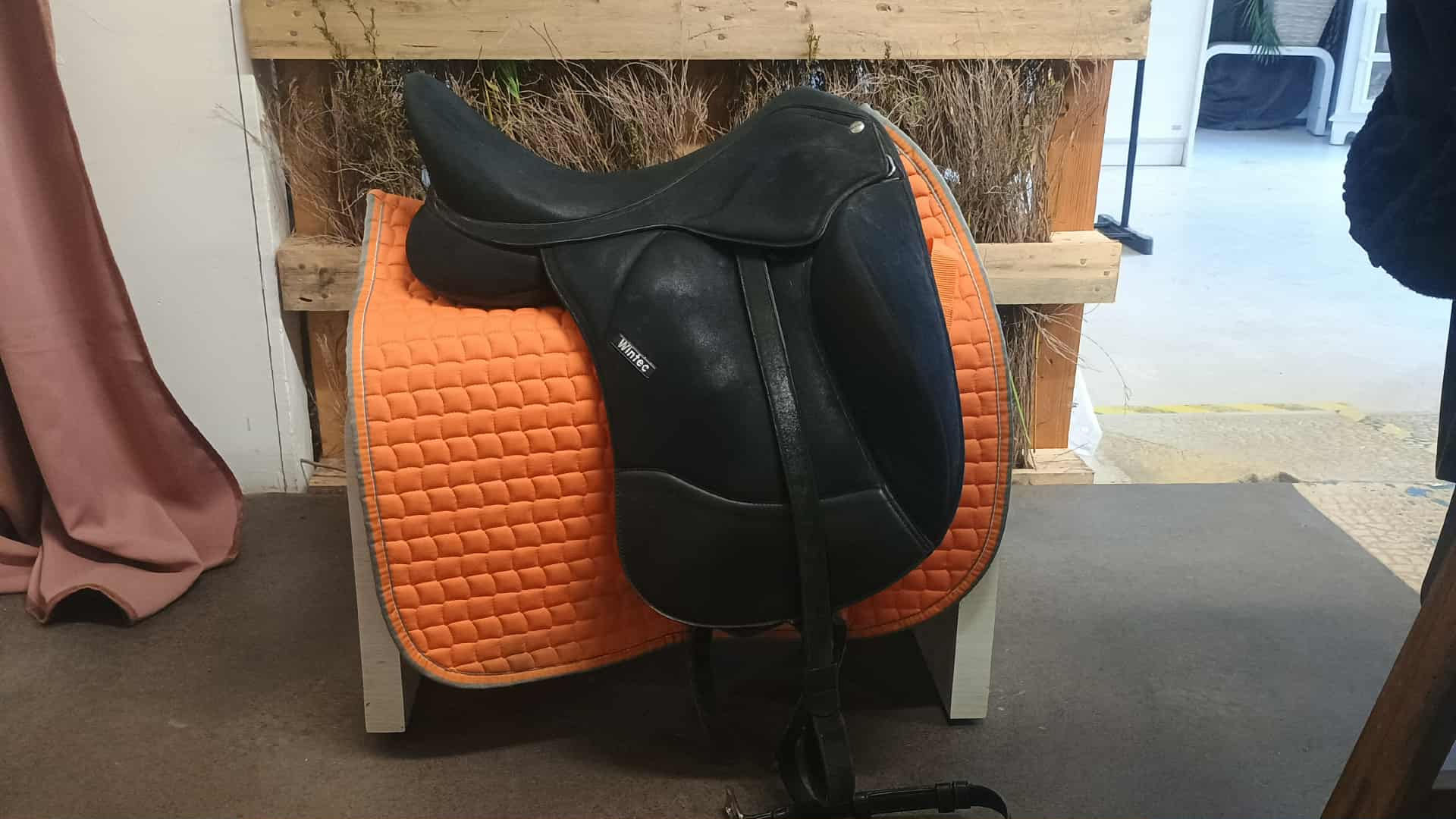 SELLE DRESSAGE WINTEC CONTOURBLOC PRO 17'5