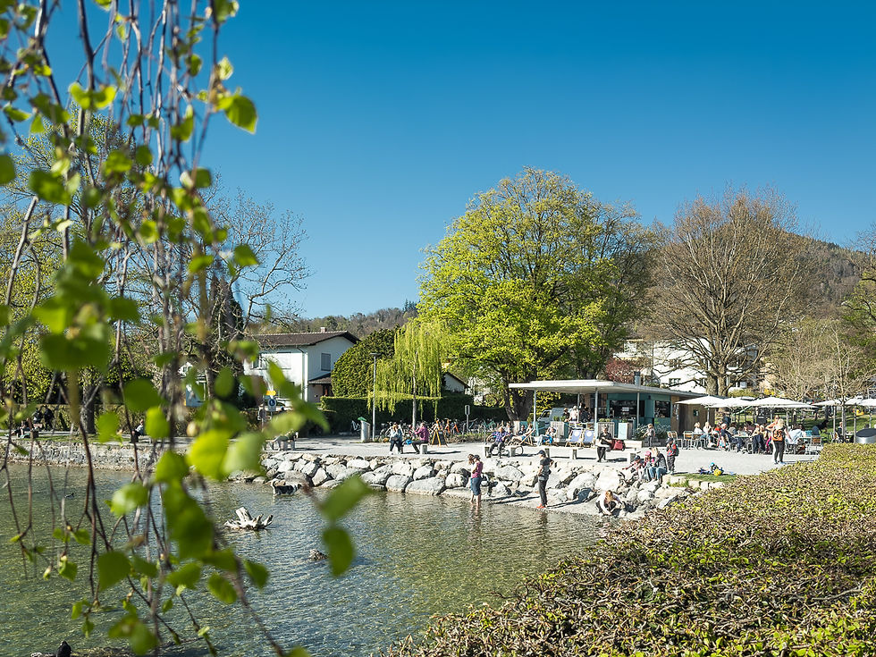 Toller Ort um mit einer Familie zu Essen