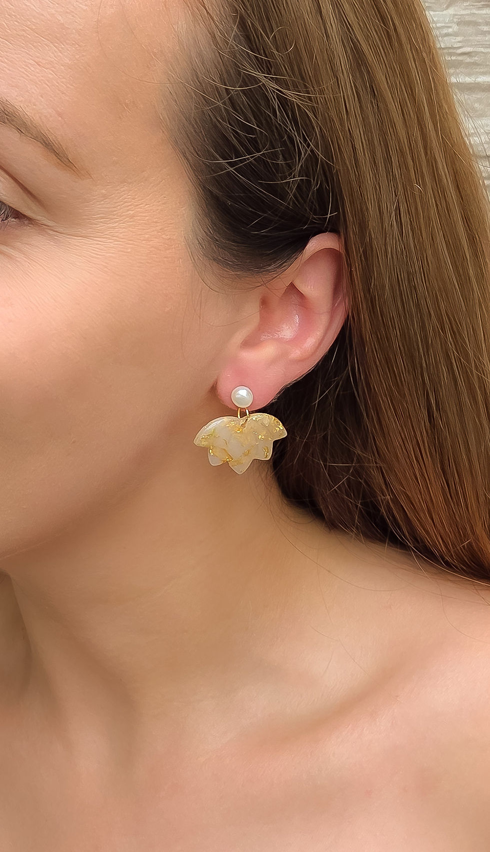 Miniature : Boucles d'oreilles Léona sur fond bois - Les merveilles de Sophie