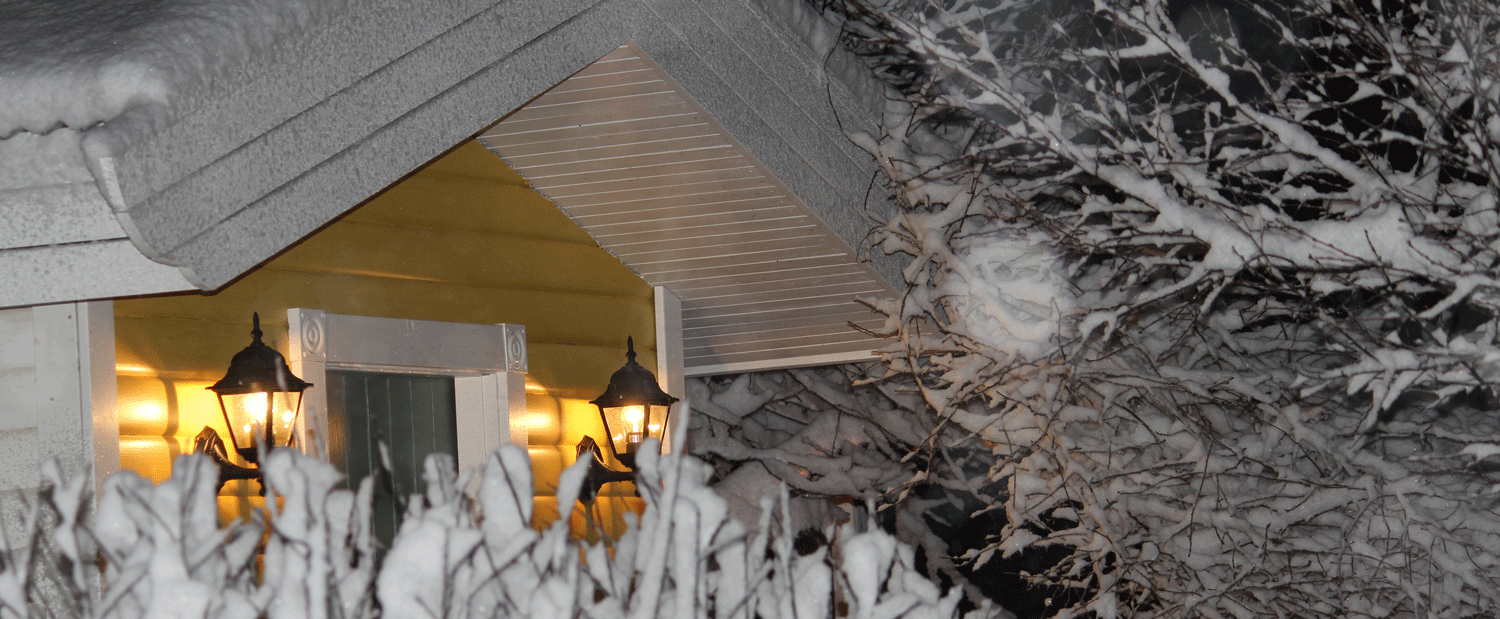 Grímsnes, a hut in winter
