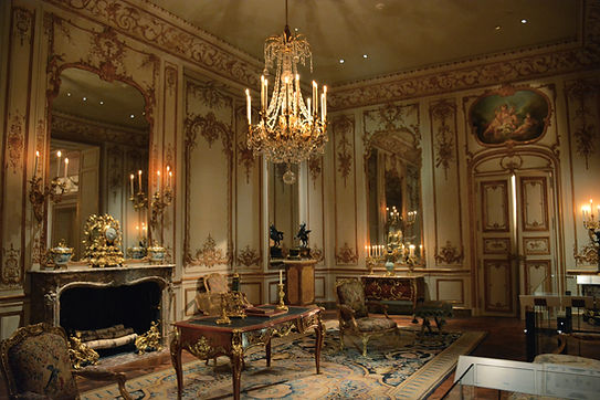 Luxurious Vintage Room