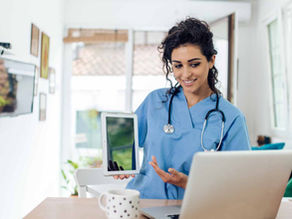 Why the Holidays are a Smart Time to Take a Career Certification in Healthcare